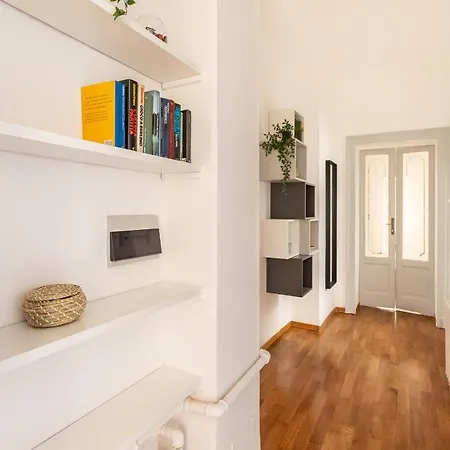 Alessia's Flat- Isola M5 Milan